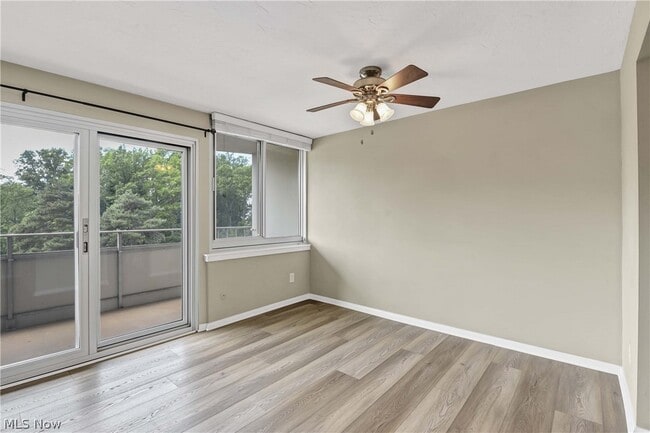 Building Photo - 12900 Lake Ave Unit 314