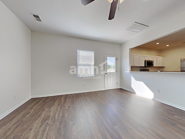 Photo - 405 Ridgedale Rd