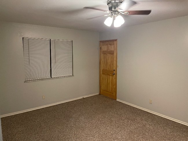 Building Photo - 1103 W James Blvd