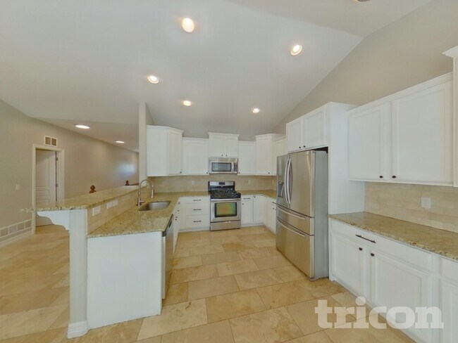 Photo - 6697 Cottonwood Tree Dr