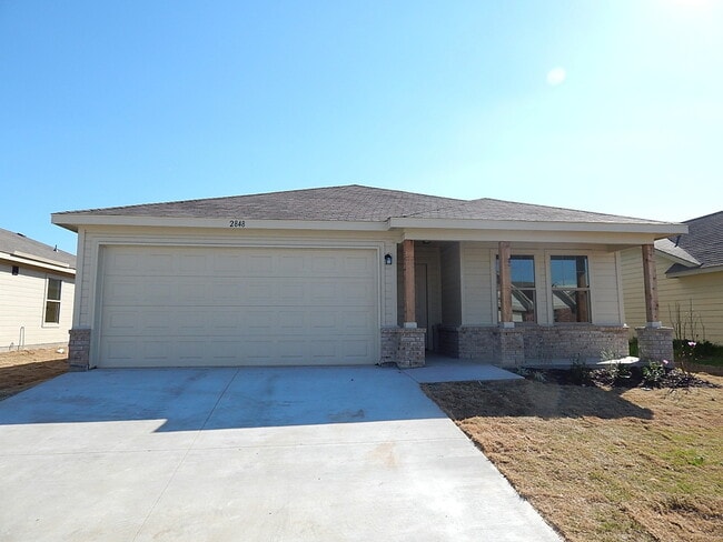Building Photo - 2848 St Bernard Dr