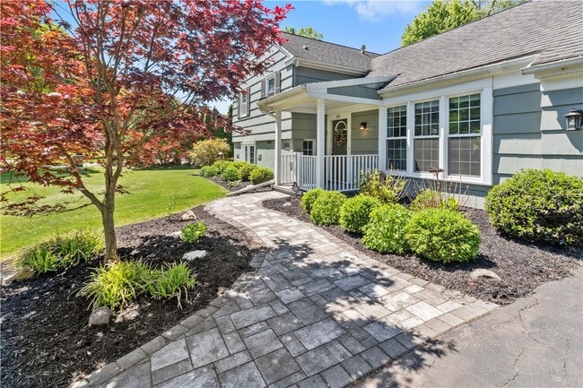 Photo - 39 Little Brook Dr