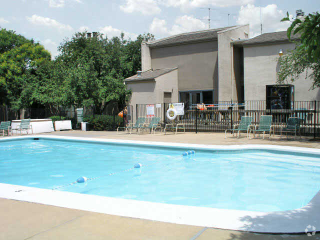 Building Photo - Horizons East Rental