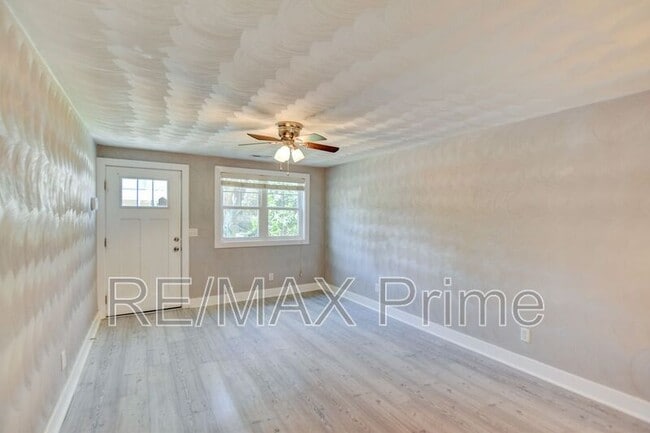 Photo - 7304 Major Ave