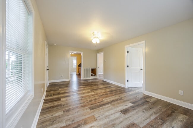 Photo - 2621 State Rd S-21-535