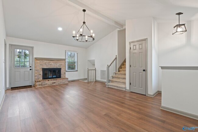 Photo - 220 Andra St