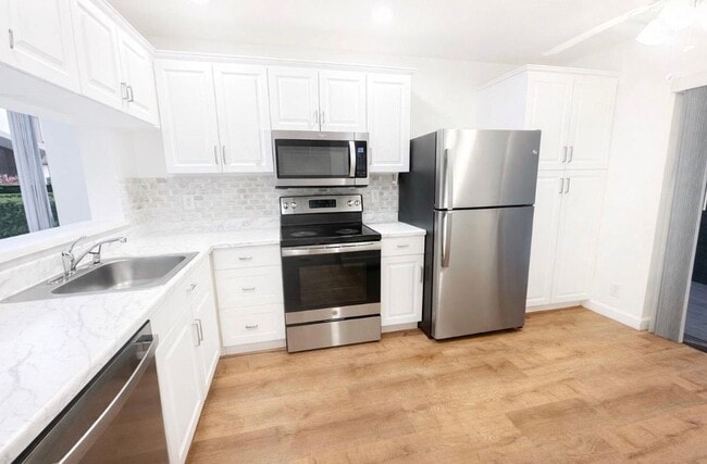 Photo - 3950 Cocoplum Cir