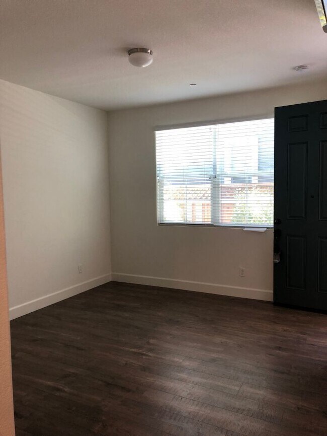 Photo - Charming Tiny Home Retreat: Cozy 1-Bedroom...