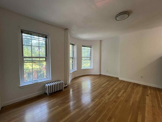 Building Photo - 11 Cazenove St Unit 2 Rental