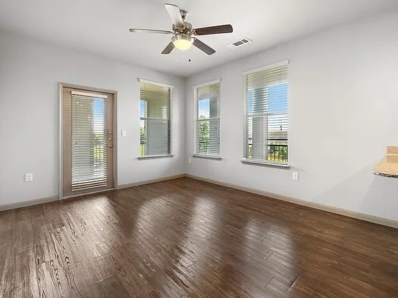 Photo - Live in Richmond – Get 1 Month Free Rent! Unit OAWE