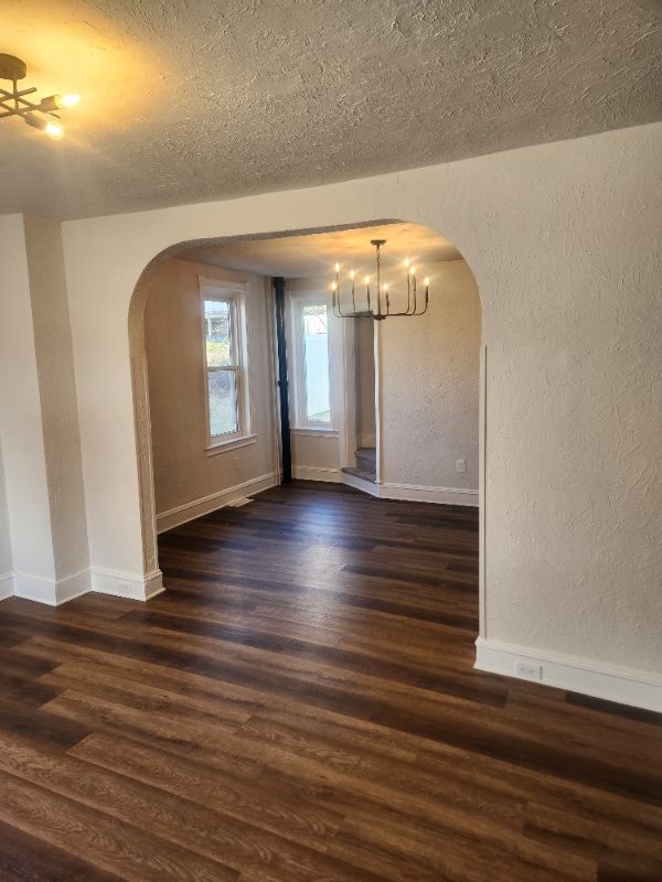 Photo - 145 N Main St