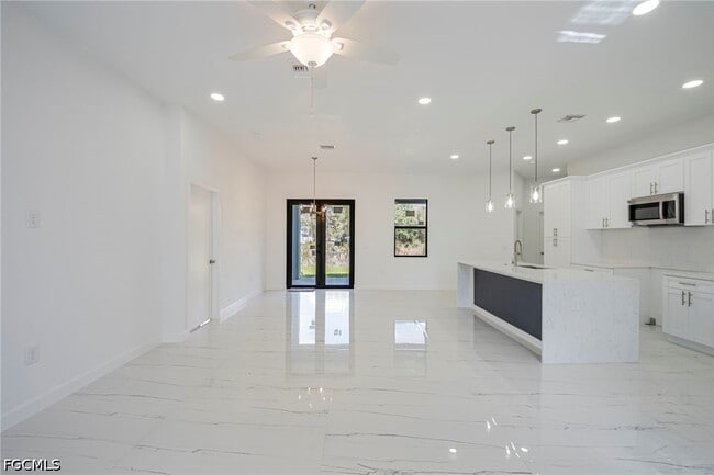 Photo - 2604 73rd St W
