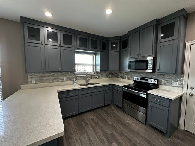 2005 Harrison St Unit 3