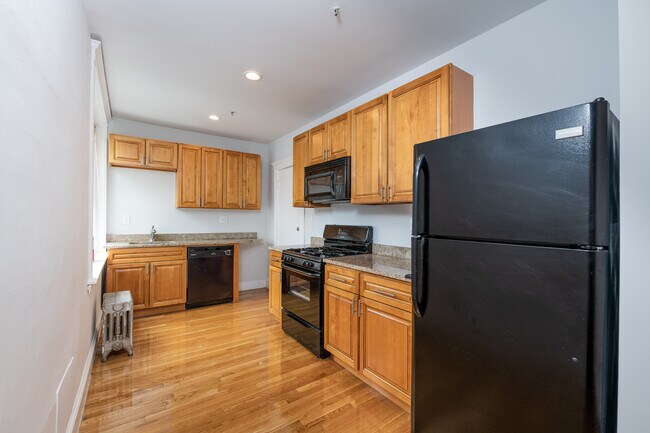 258 Chestnut Hill Ave Unit 4