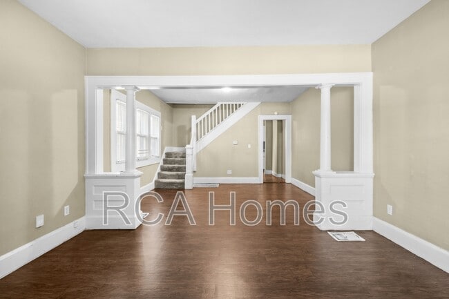 Photo - 4118 E Washington St