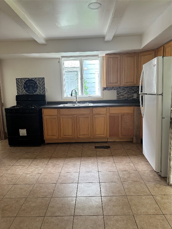 Photo - 33 Cherry St