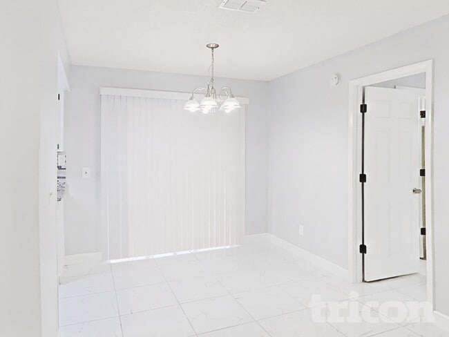 Photo - 2550 Mill Run Blvd