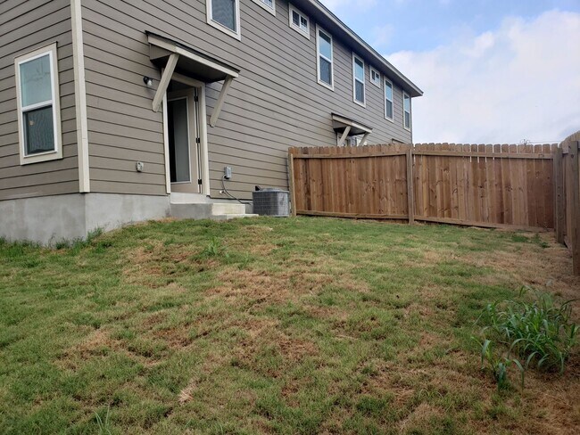 Building Photo - 7310 Colina Way