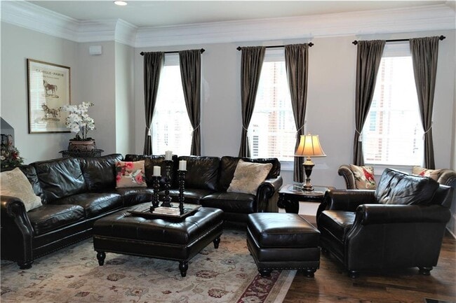 Photo - 3475 Roxboro Rd NE