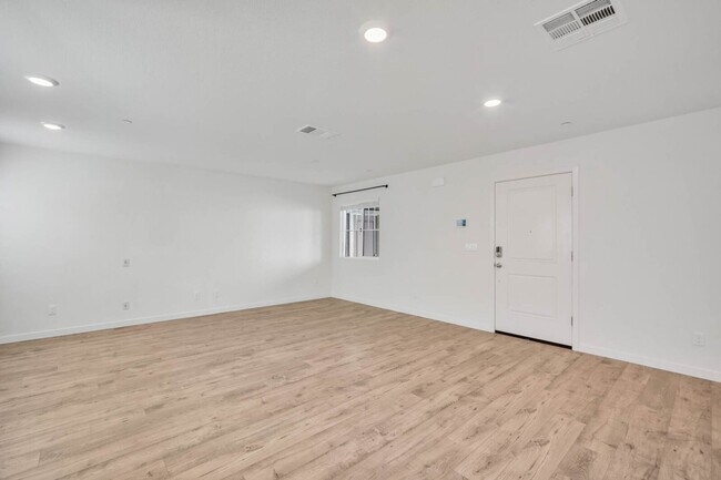 Photo - 4392 Silver Cedar Ln