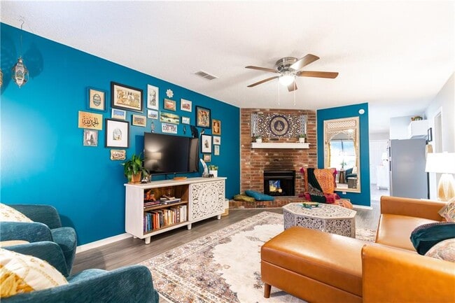 Photo - 1960 Wilkins Pl