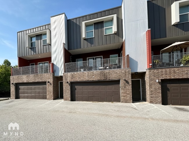 Building Photo - 1730 N Reno Dr Rental