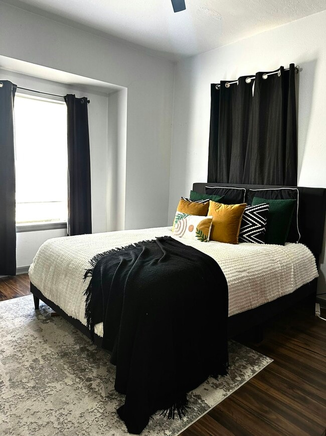 Building Photo - 6833 Avenue C Unit 2 Rental
