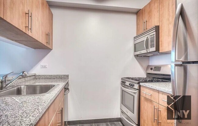 2 Maiden Ln Unit 1910