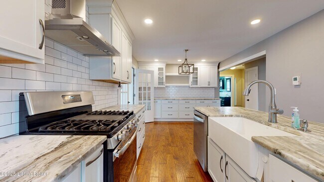 Photo - 4502 Blenheim Rd