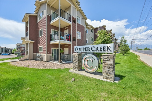 Building Photo - Copper Creek Apts