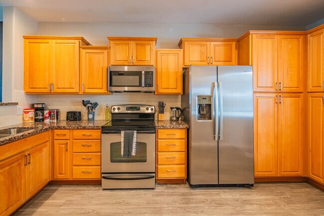 Photo - 1275 E University Dr Unit ID1263053P