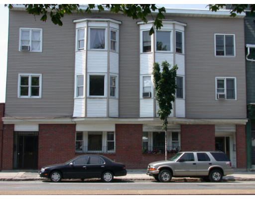 287 Dorchester St Unidad 3-bed 2-bath
