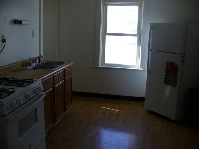 Photo - 1617 12th Ave Unit upper