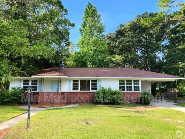 Building Photo - 2108 E 65th St Rental