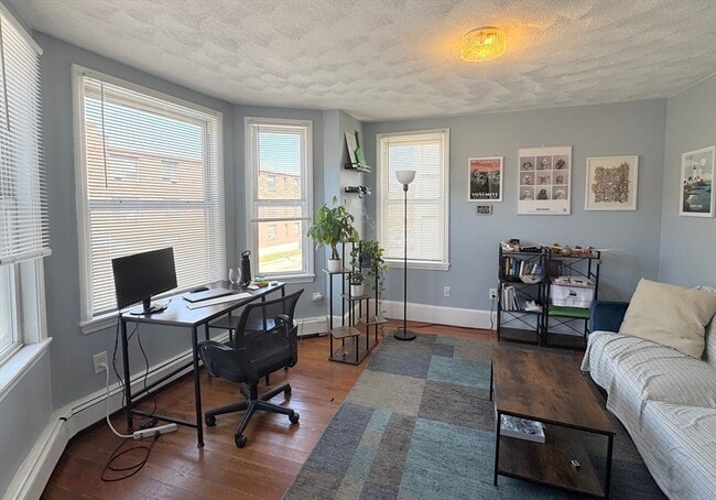Building Photo - 128 Bunker Hill St Unit 2