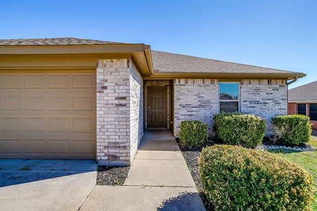 Photo - 2417 Buffalo Run