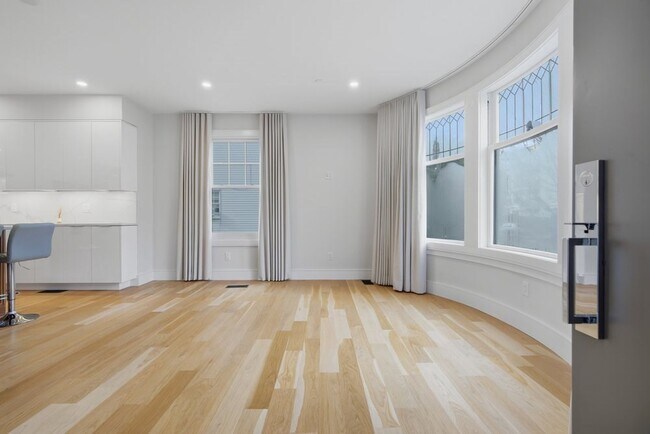 Photo - 126 Englewood Ave Unit 2