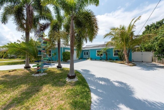 Photo - 4643 Bay Crest Dr