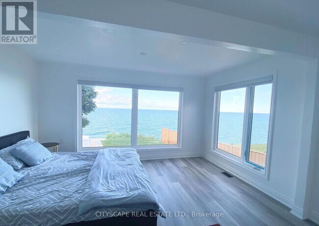 Photo - 48 Seabreeze Crescent