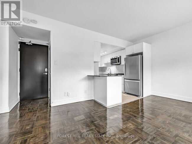 Photo - 70 Spadina Rd Unité 102