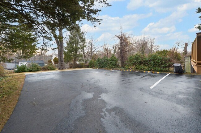 Photo - 107 E Kings Hwy Unit 107 E kings Hwy- 2nd floor