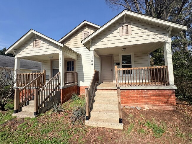 Photo - 104 Freeze Ave NW