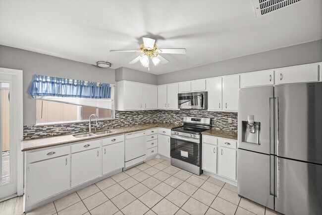 Photo - 2313 Crescent Park Dr Unit 274