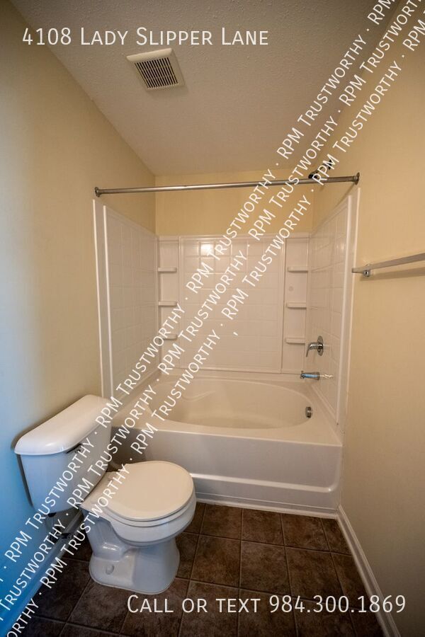 Photo - 4108 Lady Slipper Ln