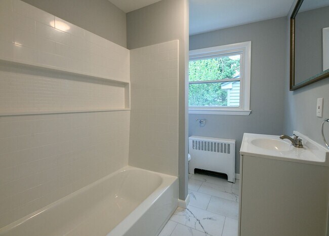 Photo - 95 Riverside Dr