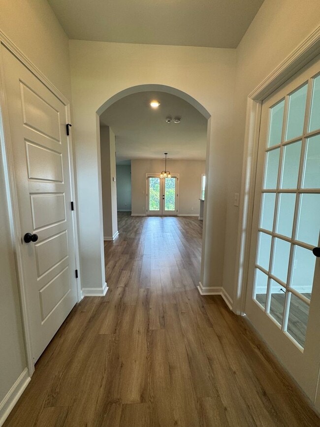 Photo - 203 Rye Cir