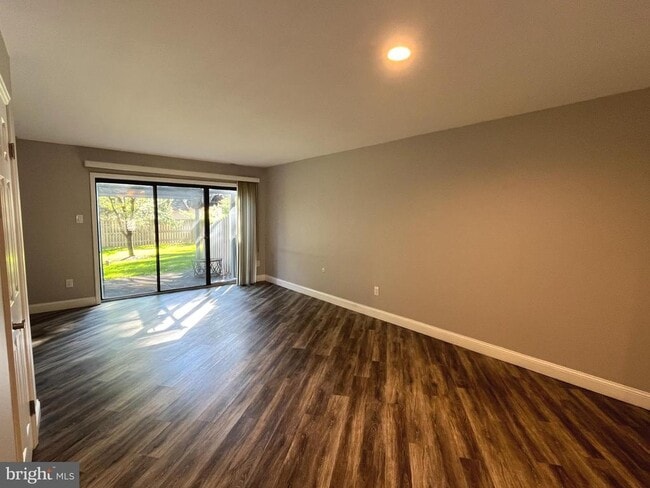 Photo - 42 Landmark Dr