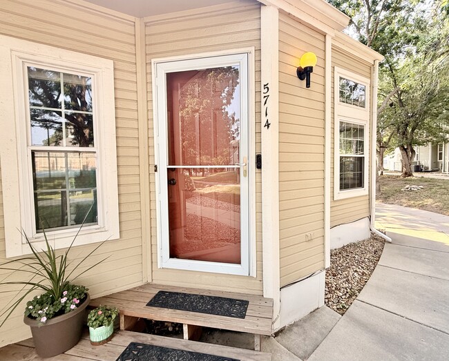 Photo - 5714 W Atlantic Pl