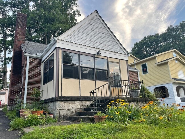 Photo - 1706 Rogers Ave SW