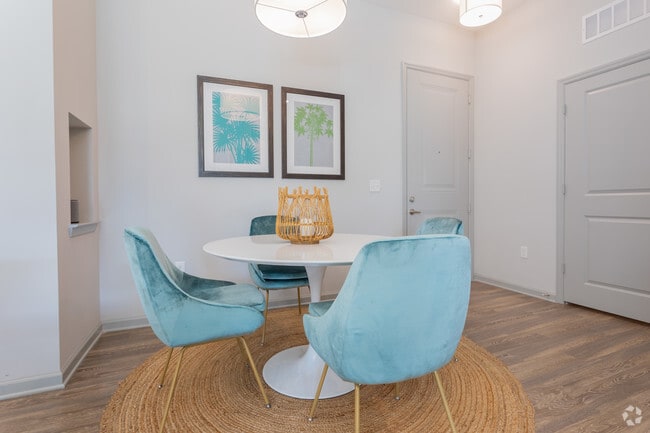 2HAB, 2BA - 1,198 ft²